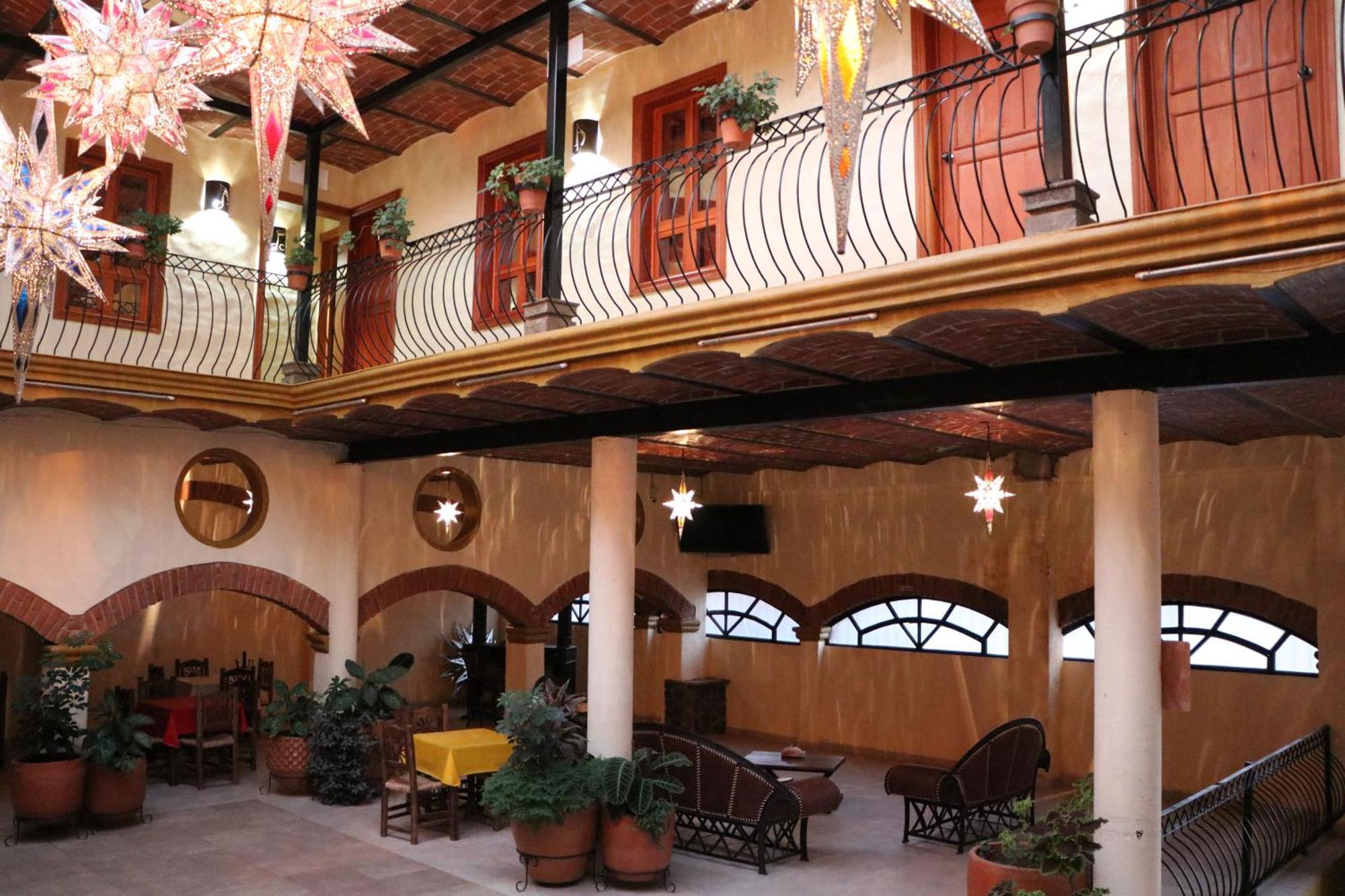 Hotel Castillo Santa Cecilia Tapalpa Buitenkant foto